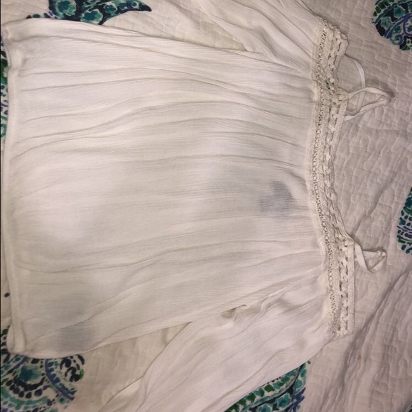 off the shoulder white lace shirt - Picture 1 of 3